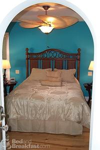 Awaken Inn::BedAndBreakfast.com