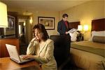 Holiday Inn Express at Stadium::Priceline.com
