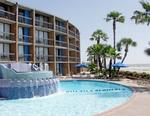 Tn-178381_pool_01_f