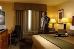 Holiday Inn Express at Stadium::Priceline.com
