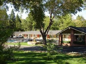Paradise Inn::Travelocity.com