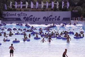 Hyland Hills Water World::Annek