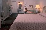 Tn-lax_sant-rooms-1