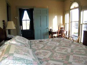 Mowry Nicholson House::BedAndBreakfast.com