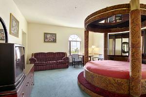 Super 8 Motel-Mulberry::Hotels.com
