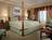 The Lenox Hotel::Expedia