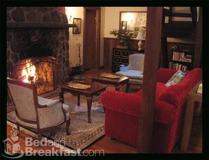 Bed and Biscuit Cottage B&B::BedAndBreakfast.com