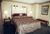 Pinky-093432_room_01_f