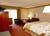 Radisson Hotel Cleveland Airport::Expedia