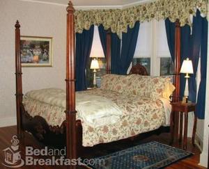Saltair Inn . . . a waterfront bed and breakfast::BedAndBreakfast.com