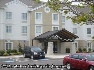 Staybridge Suites Mayfield Heights::Travelocity.com