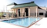 Tn-s52347_pool_01_f