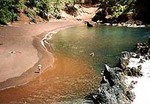 Kaihalulu (Red Sand) Beach