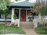 Granbury Gardens Bed And Breakfast