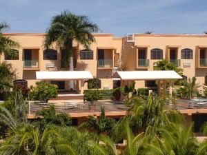 7 Seas Motel::Travelocity.com