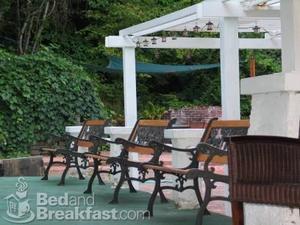 Forest Springs Bed and Breakfast::BedAndBreakfast.com