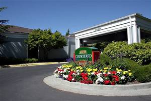Web-courtyard_by_marriott_42732_1_08082006_1108212968_500