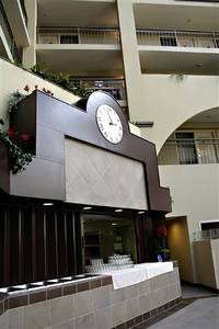 Web-embassy_suites_hotel_45601_5_08082006_1208271718_500