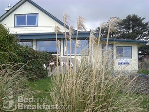 Beach Avenue Bed and Breakfast::BedAndBreakfast.com
