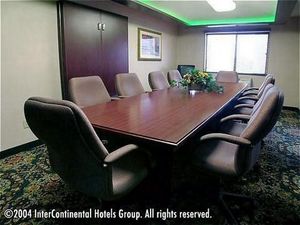 Holiday Inn Express Hotel & Suites Minneapolis (Golden Valley)::Travelocity.com