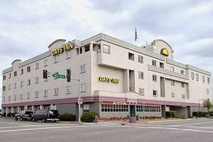 Days Inn Anchorage::Expedia