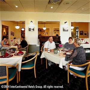 Holiday Inn Waterloo - Seneca Falls::Orbitz