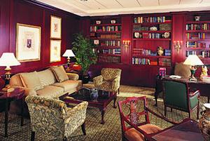 Web-lax_wynm-lobby-2