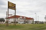 Budget Host Inn and Suites Cameron