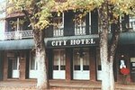 City Hotel