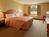 Days Inn & Suites::Priceline.com