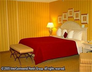 Holiday Inn Select Chantilly::Travelocity.com