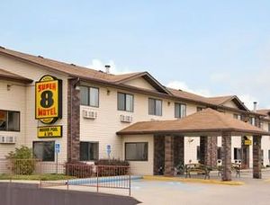 Super 8 Bloomington::Travelocity.com
