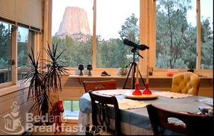 Devils Tower Lodge::BedAndBreakfast.com