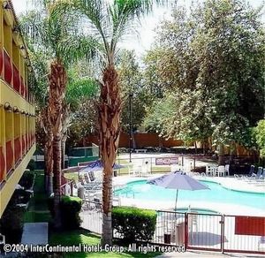 Holiday Inn Express Palm Desert::Travelocity.com