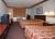 Econo Lodge Inn & Suites::Priceline.com