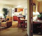 Tn-p20179_room_01_f