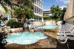 Tn-036935_pool_01_f