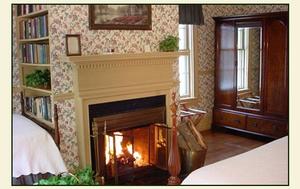 Juniper Hill Inn::LanierBB.com