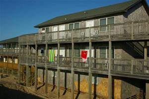 Cape Hatteras Motel::TravelPost.com