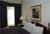 Holiday Inn & Suites::Orbitz