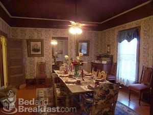 Web-geyserville-lodging-hopemerrillhousehopebosworthhouse