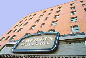 Hawthorn At The Governor Dinwiddie::Hotels.com