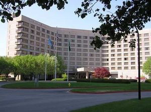 Doubletree Hotel Tulsa At Warren Place::Travelocity.com