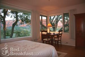 Ojai Retreat::BedAndBreakfast.com