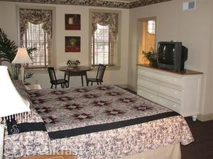 Kitchen Kettle Village::BedAndBreakfast.com