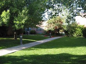 Web-3022020-pathways_throughout_hotel_grounds-taos