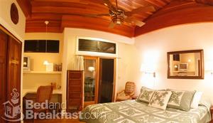 Kauai Banyan Inn::BedAndBreakfast.com