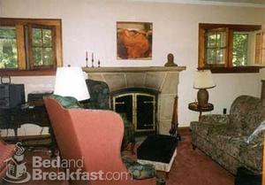 Crest B&B::BedAndBreakfast.com