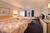 Super 8 Motel - Ontario::Expedia