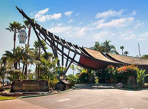 Humphrey's Half Moon Inn & Suites::Hotels.com